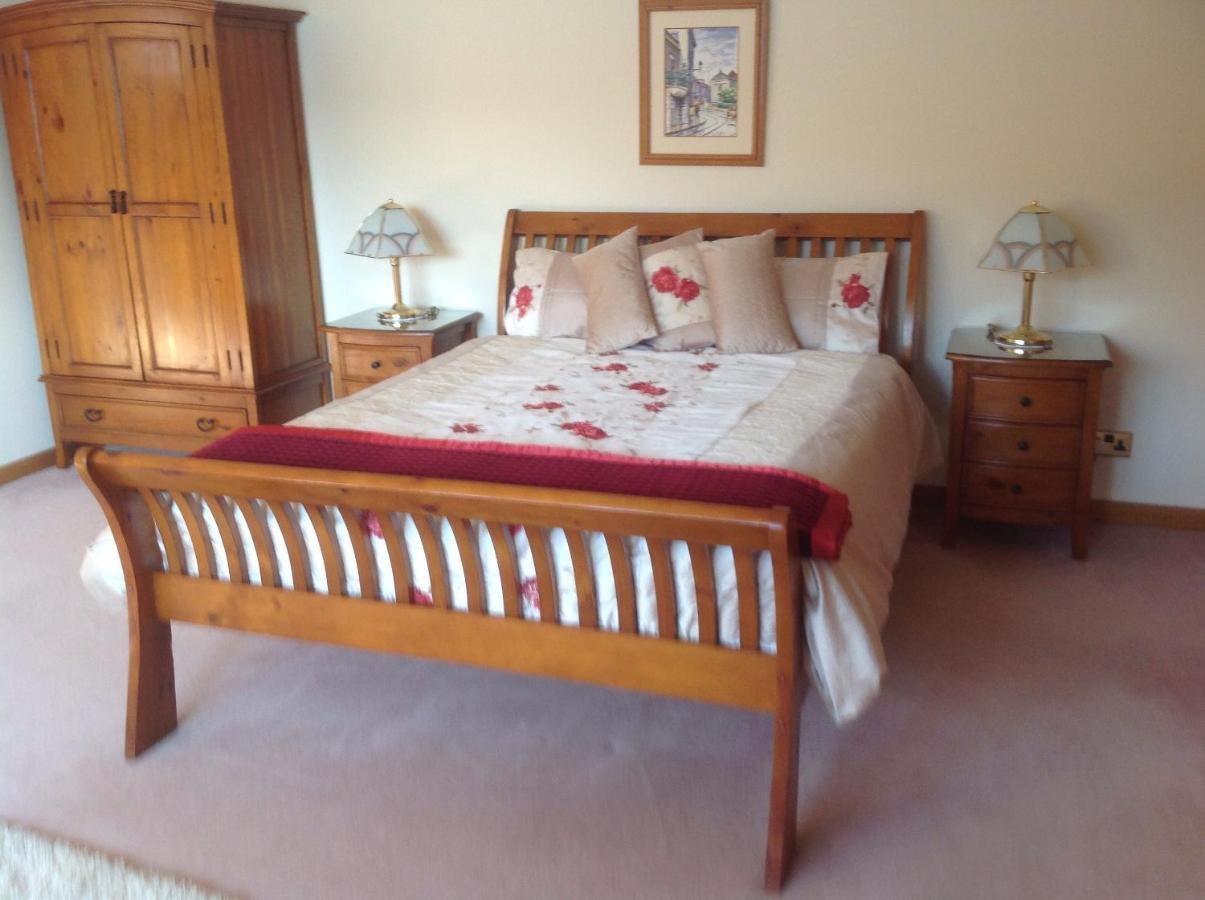 Ronaldsvoe Bed And Breakfast Fort William Exterior foto