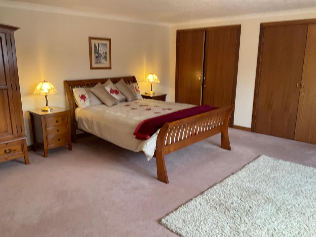 Ronaldsvoe Bed And Breakfast Fort William Exterior foto